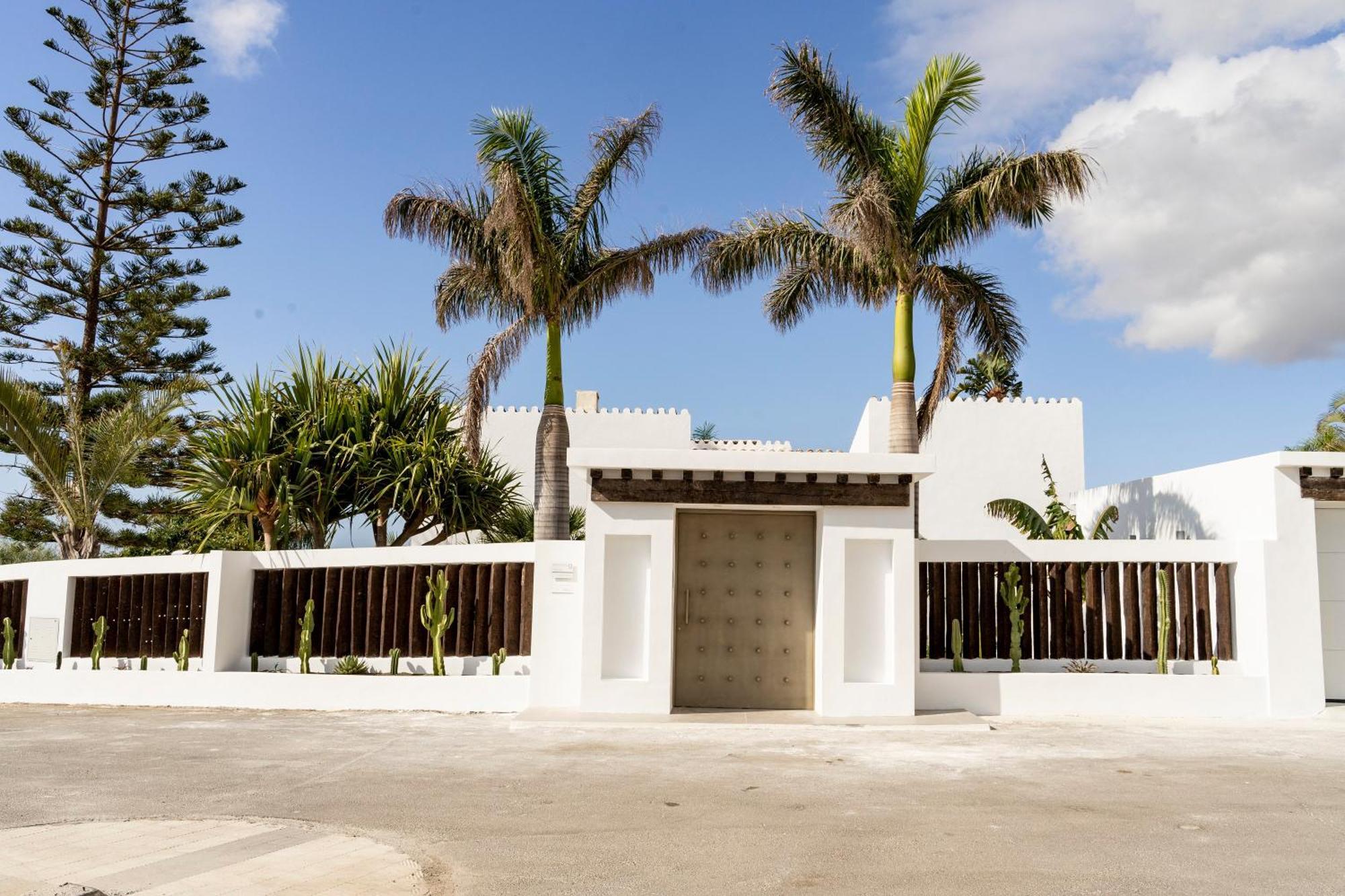 Bed & Breakfast In Villa Eden Palm Benalmadena Exterior photo